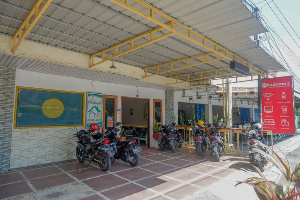 RedDoorz Syariah @ Sakinah Guesthouse
