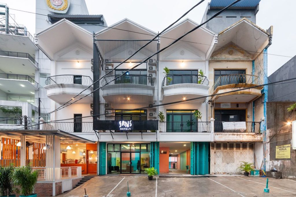 Sans Hotel Suryakencana Bogor
