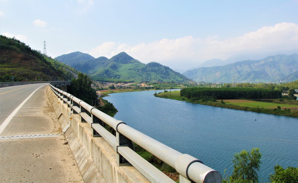 Nét uốn lượn mượt mà của sông Cu Đê | Cảnh đẹp Đà Nẵng