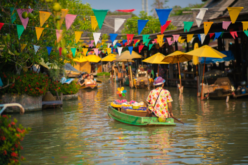 ที่เที่ยวพัทยา ตลาดน้ำ 4 ภาค