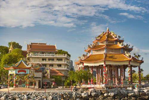 ที่เที่ยวพัทยา วัดเกาะลอยศรีมหาราชา