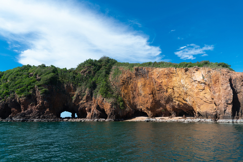 ที่เที่ยวประจวบคีรีขันธ์ เกาะทะลุ