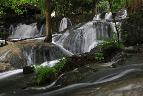 ที่เที่ยวหน้าฝนใกล้กรุงเทพฯ อ่างเก็บน้ำซับเหล็ก