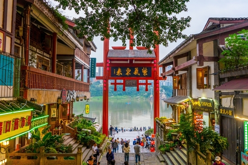 เมืองโบราณสือชี่โข่ว (Ciqikou Ancient Town)