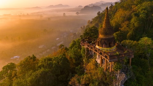 อุทยานธรรมเขานาในหลวง ที่เที่ยวสุราษฎร์ธานี 2568