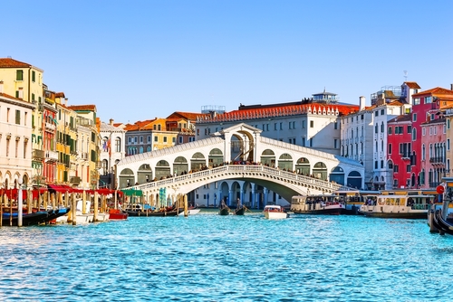 สะพานริอัลโต (Ponte di Rialto)
