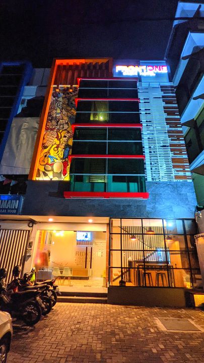 Front One Cabin Semarang
