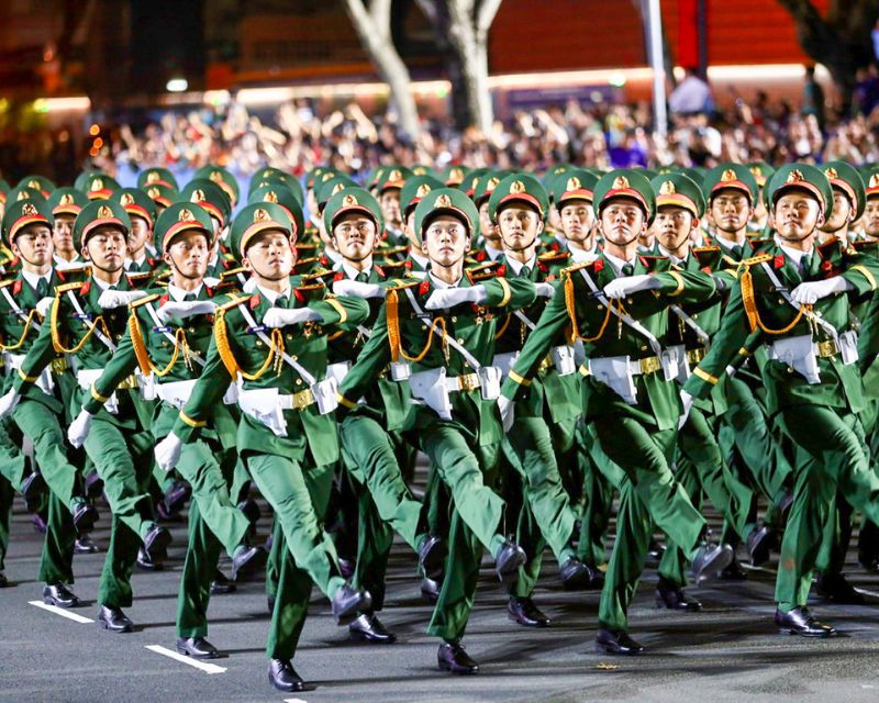 khung-canh-dieu-binh-trang-nghiem