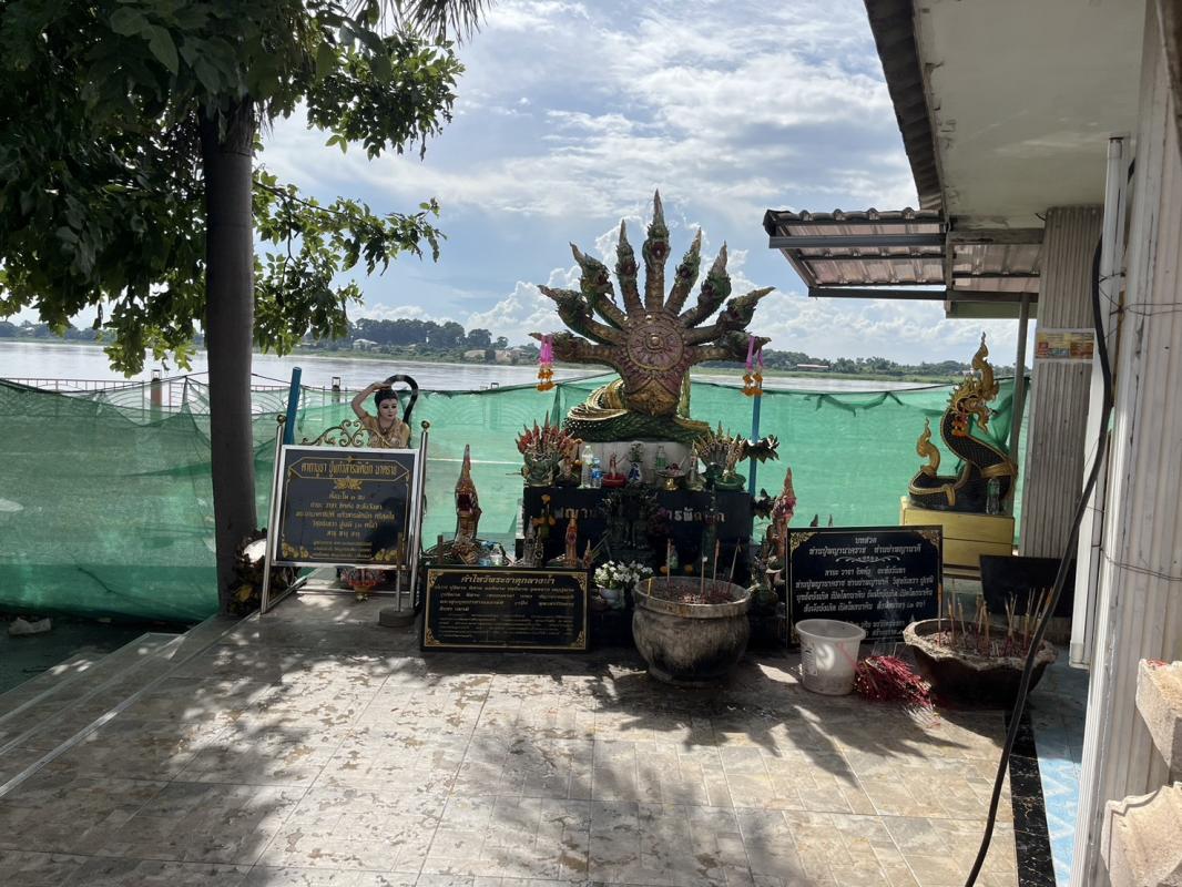 สํารวจพื้นที่พระธาตุหล้าหนอง