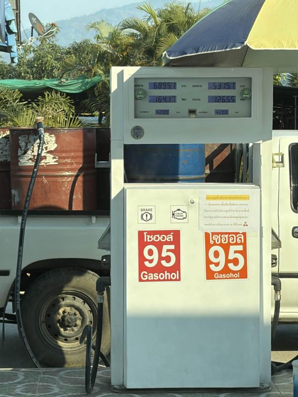 ดีเซลเชียงรายขาดแคลน ปั๊มอิสระพุ่งลิตรละ 42