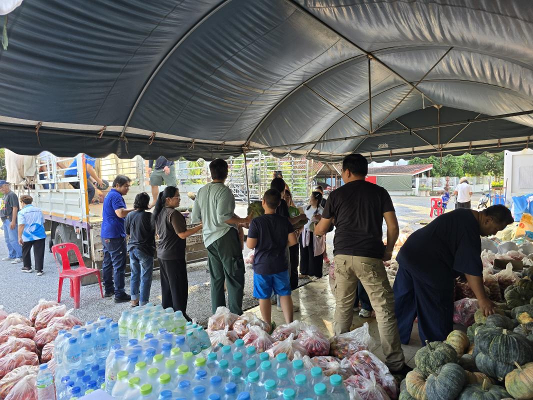 เครือข่ายภัยพิบัติภาคเหนือระดมกระจายสิ่งของส่งต่อพื้นที่ประสบภัย3ภูมิภาค