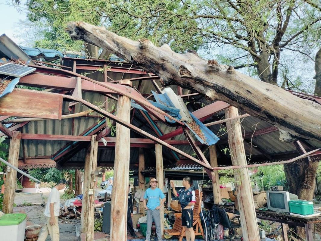 ปางหมู แม่ฮ่องสอน เร่งช่วยชาวบ้านประสบภัยพายุฤดูร้อน