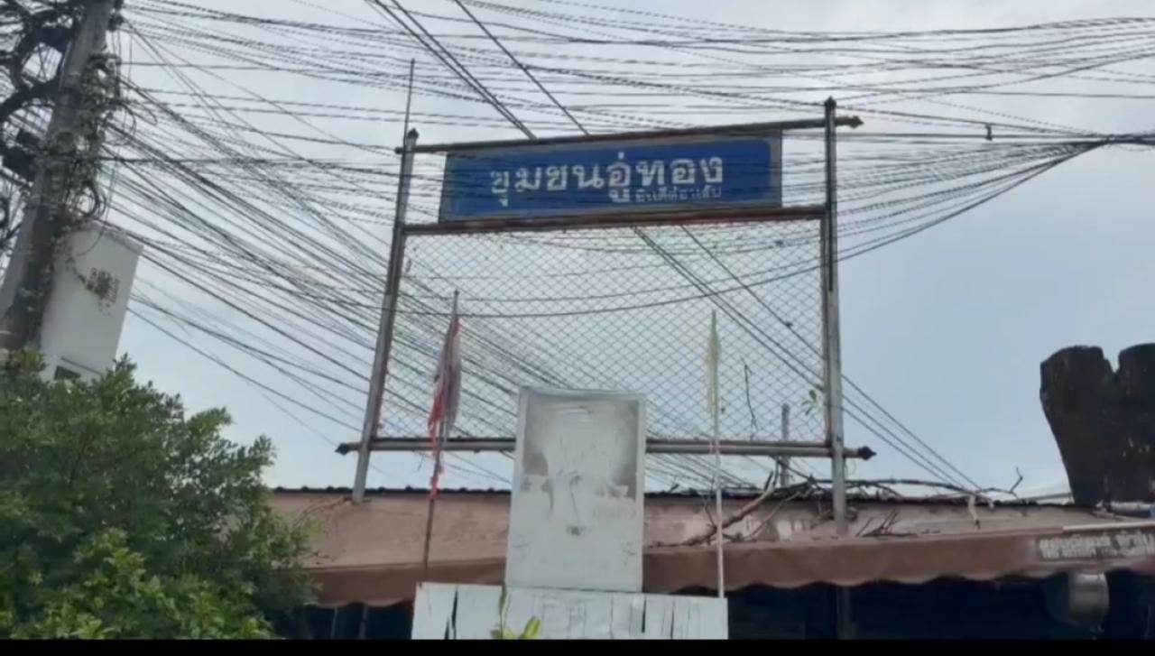 กาญจน์อ่วม! ฝนถล่มหลายชั่วโมง น้ำป่าทะลักท่วมเมือง ถนนหลายสายจม น้ำขุ่นทัศนวิสัยต่ำ เสี่ยงอุบัติเหตุ