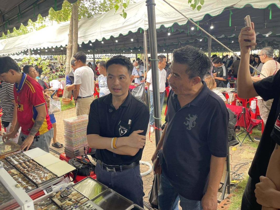 >>>ไม่ใช่แค่ ‘พระบูชา’ ที่คึกคัก แต่ยังทำให้เศรษฐกิจในพื้นที่คึกคักด้วย <<<