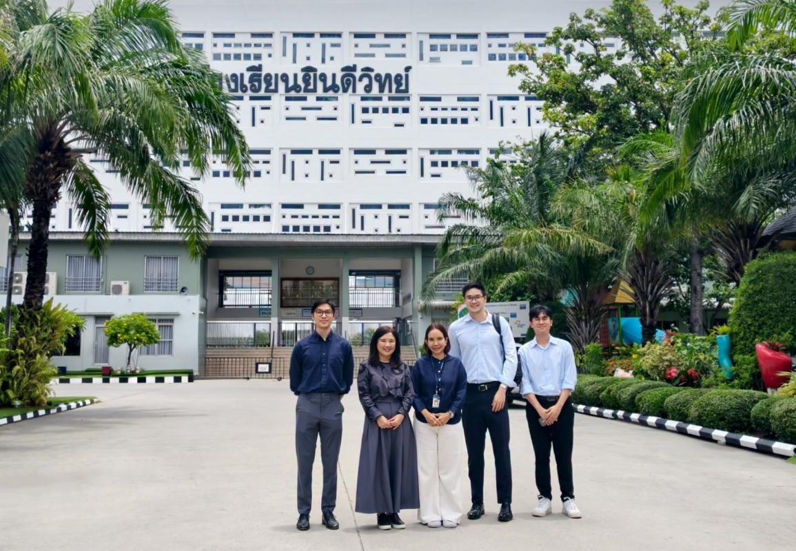 โรงเรียนปลูกปัญญา จ.นครราชสีมา คณะผู้บริหาร ที่เดินทางมาเยี่ยมชมและแลกเปลี่ยนเรียนรู้แนวทางการบริหารจัดการโรงเรียน