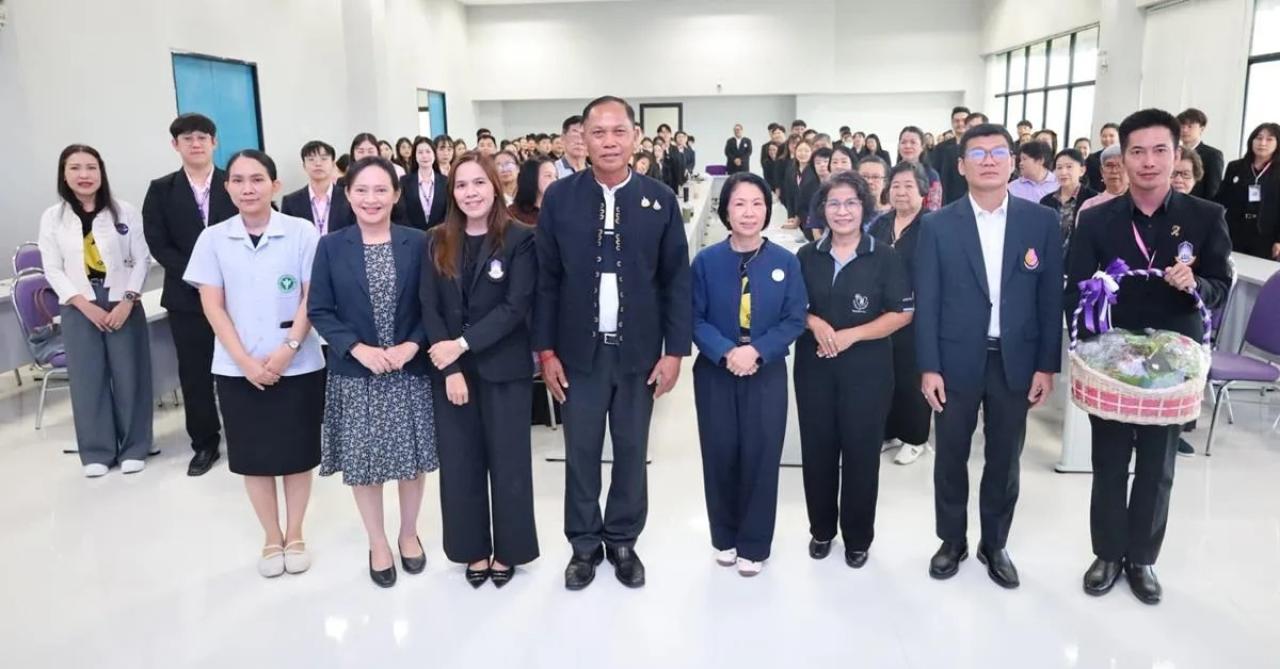 ม.พะเยา วิทยาเขตสารสนเทศเชียงราย ขับเคลื่อนโครงการเศรษฐกิจสร้างสรรค์ฯ พร้อมส่งเสริมสุขภาวะผู้สูงวัยในชุมชน