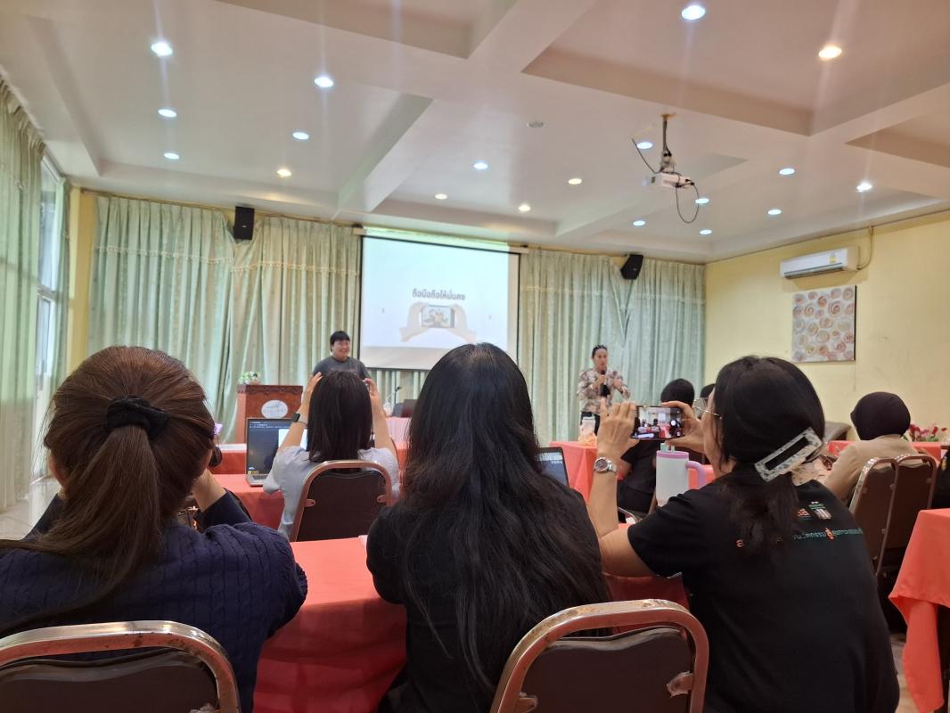 อบรมสื่อสุขภาวะ สวนเพชร รีสอร์ท