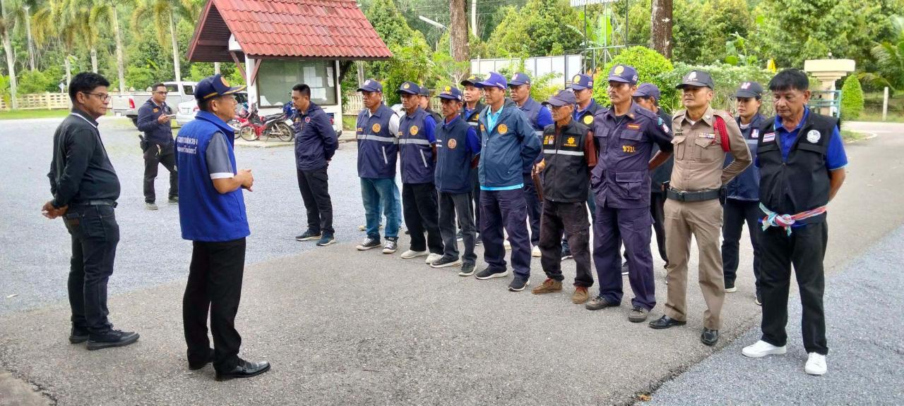 ร่วมปล่อยขบวน (ชรบ.) ตามนโยบาย "พัทลุงปลอดภัย 90 วัน"
