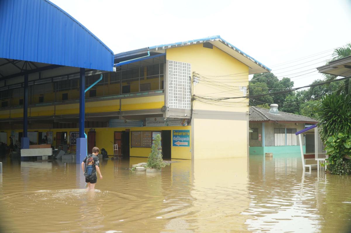 น้ำท่วม โรงเรียนบ้านห้วยยางโทน