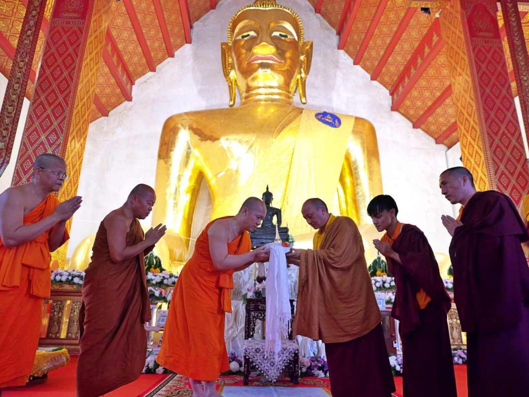 พะเยา - รับพระบรมสารีริกธาตุ เชื่อมศรัทธา 2 แผ่นดิน ไทย-ภูฏาน