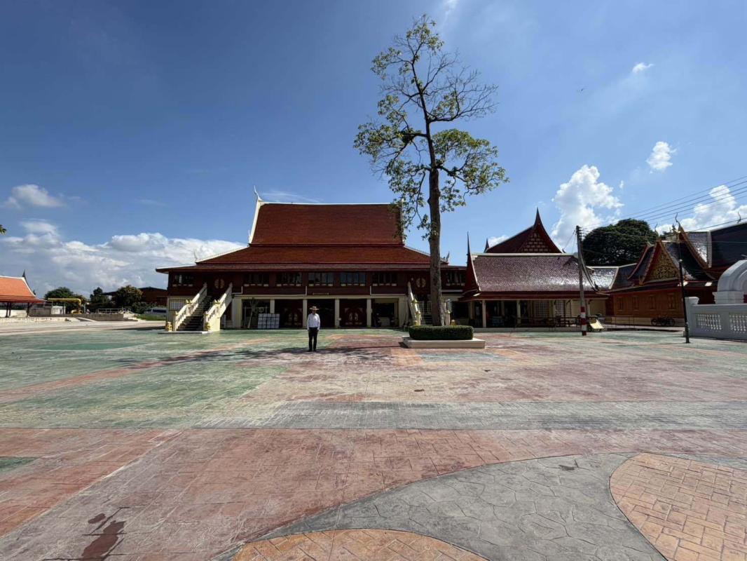>>> 4 อำเภออ่างทองเตรียมความพร้อมสถานที่จัดซุ้มถวายดอกไม้จันทน์ งานพระราชพิธีถวายพระเพลิงพระบรมศพ สมเด็จพระนางเจ้าสิริกิติ์ พระบรมราชินีนาถ พระบรมราชชนนีพันปีหลวง <<<