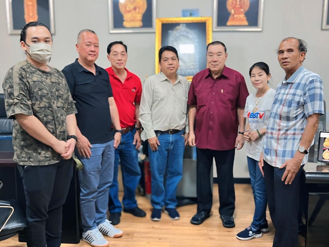 ชมรมพระเครื่องไทยฯ ร่วมกับ MBB TV NEWS เข้าเยี่ยมชมศูนย์พระเครื่องรัชดา ศศึกษาเทคโนโลยีตรวจสอบพระด้วยเครื่อง XRF