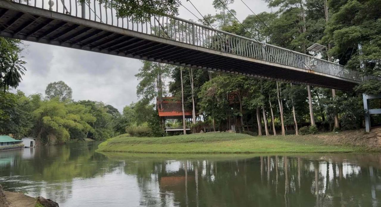 สวนเพชร รีสอร์ทเลิฟเวอร์