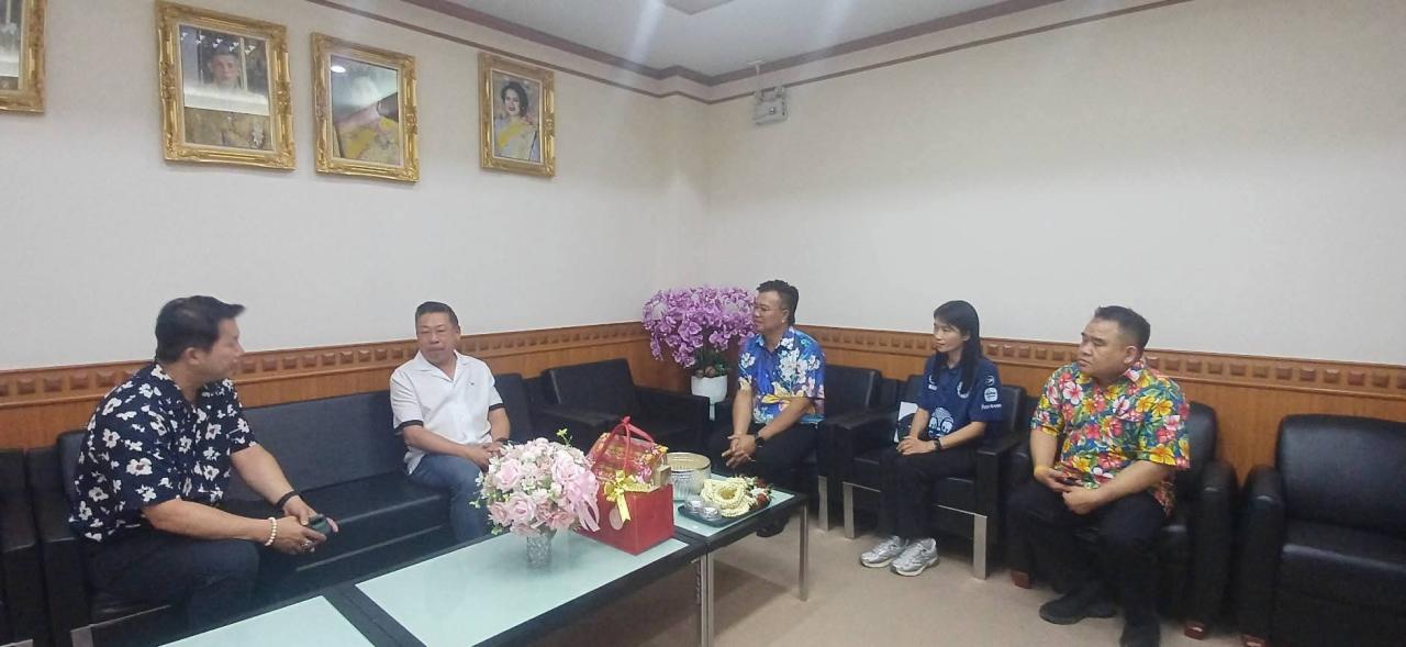 ผอ.สำนักงานทางหลวงที่ 4 นำคณะรายงานความคืบหน้าโครงการสะพานลอยรถจักรยานยนต์ หน้าวิทยาลัยเทคโนโลยีล้านนาตาก