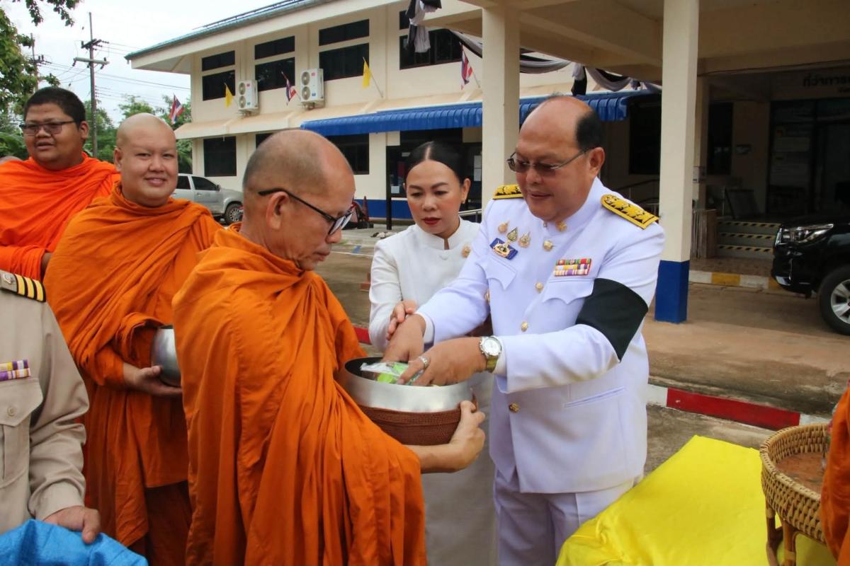 อ.บ้านโคก  จัดพิธีทำบุญตักบาตร พิธีเจริญพระพุทธมนต์ และพิธีถวายสัตย์ปฏิญาณ ถวายพระราชกุศลเฉลิมพระเกียรติพระบาทสมเด็จพระเจ้าอยู่หัว เนื่องในโอกาสวันเฉลิมพระชนมพรรษา 28 กรกฎาคม 2569 