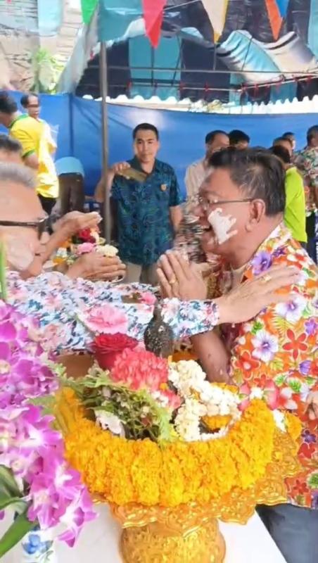 นายธนพัต​ ธนัตเจริญ​  ​อดีตผู้สมัครสมาชิกสภาผู้แทนราษฎร​จังหวัดสมุทรปราการ​ พรรคแรงงานสร้างชาติ​ 