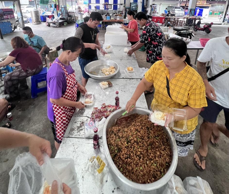 เราช่วยกัน ครัวกลางซอยรังสิต-ปทุมธานี 17 และ 19