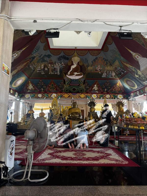 พระธาตุหล้าหนอง