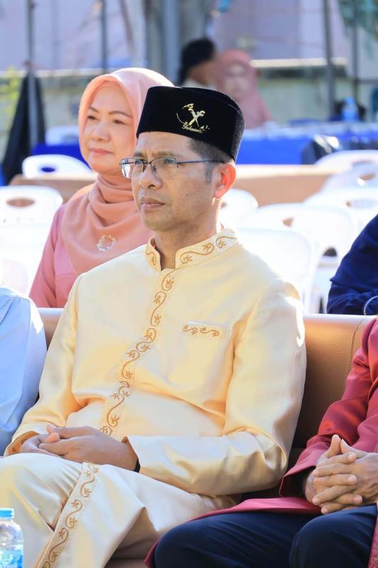 พ่อเมืองสตูล ใส่ชุดโละบลาหวา เปิด เปิดงาน &ldquo;สตูลอีดิ้ลฟิตรี โอเพ่นเฮ้าส์ 1447 H