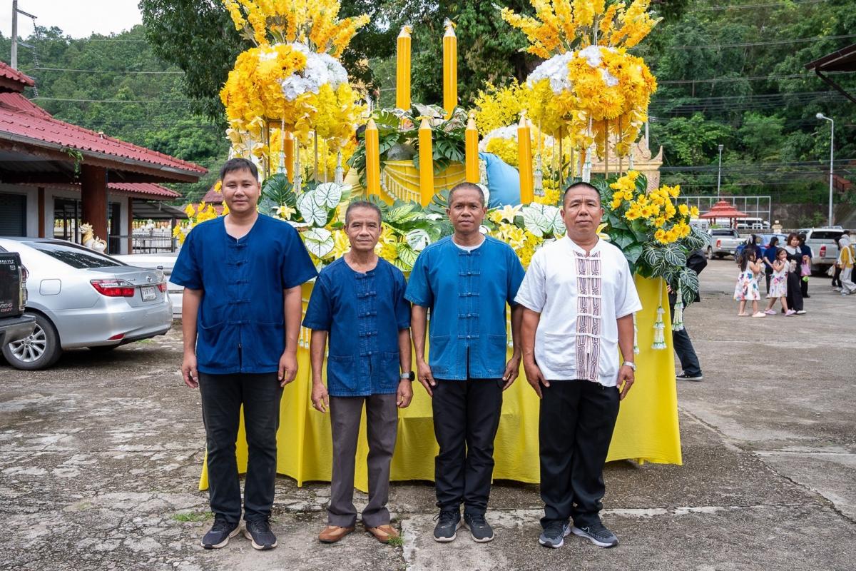 ปางหมู แม่ฮ่องสอน สืบสานประเพณีถวายเทียนพรรษา