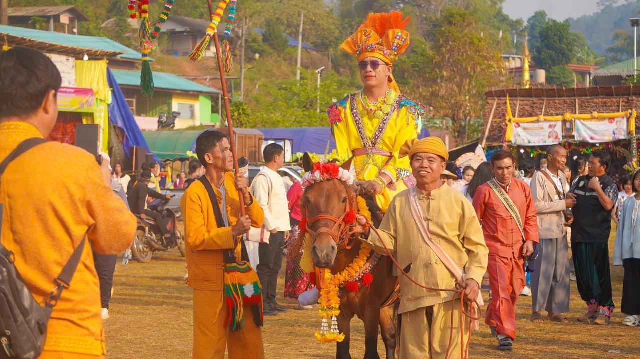 ปอยส่างลองพหุวัฒนธรรม วัดนาป่าแปก แม่ฮ่องสอน