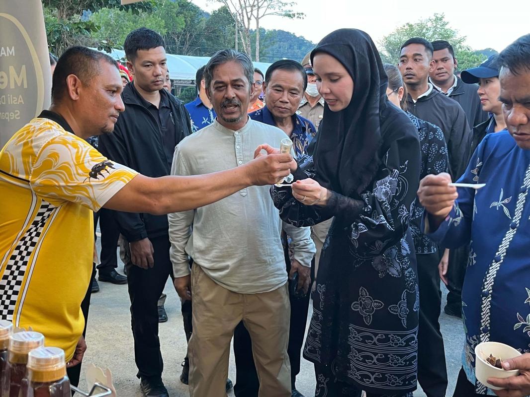  รมว.กระทรวงวัฒนธรรม เป็นประธานในพิธีเปิดงาน &ldquo;ฉลุงฮาลาลสตรีทฟู้ด Kampung Chalung Halal Food 2026"