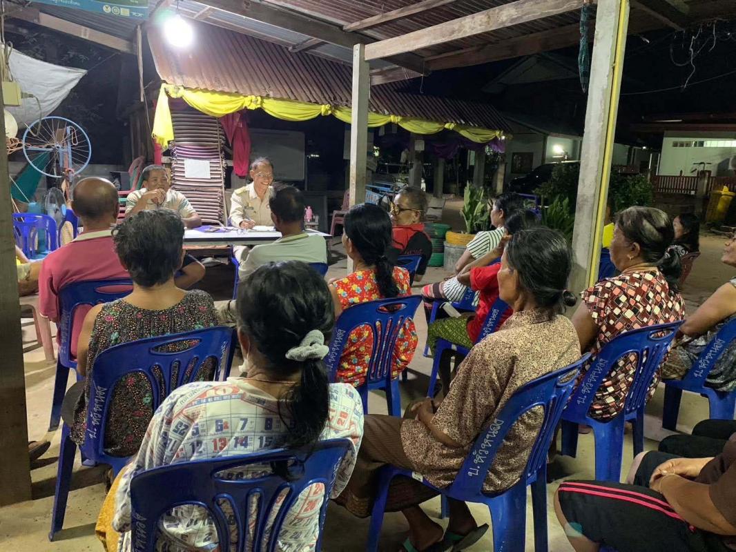 สพอ. กันทรวิชัย ร่วมสนับสนุนติดตามการประชุมพิจารณาอนุมัติโครงการ กข.คจ. และการจัดตั้งกลุ่มออมทรัพย์เพื่อการผลิต บ้านหัวหนอง หมู่ที่ 10