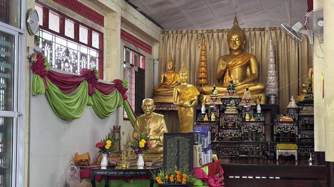 ญาติโยมชาวท่าพระร่วมทำบุญคึกคักรับวันอาสาฬหบูชา