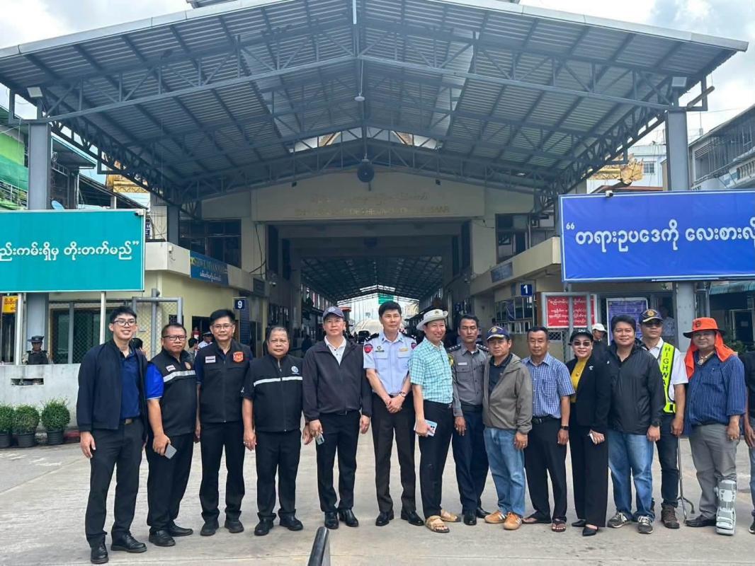 ขนส่งตาก-ร่วมหารือ ทางหลวงที่4 แขวงทางหลวงตากที่2 การจัดระเบียบ วางแผนปรับปรุงการใช้สะพานการจัดระเบียบและหารือการบังคับใช้กฎหมายเกี่ยวกับการนำรถยนต์ส่วนบุคคมาใช้รับจ้างรับส่งผู้โดยสาร 
