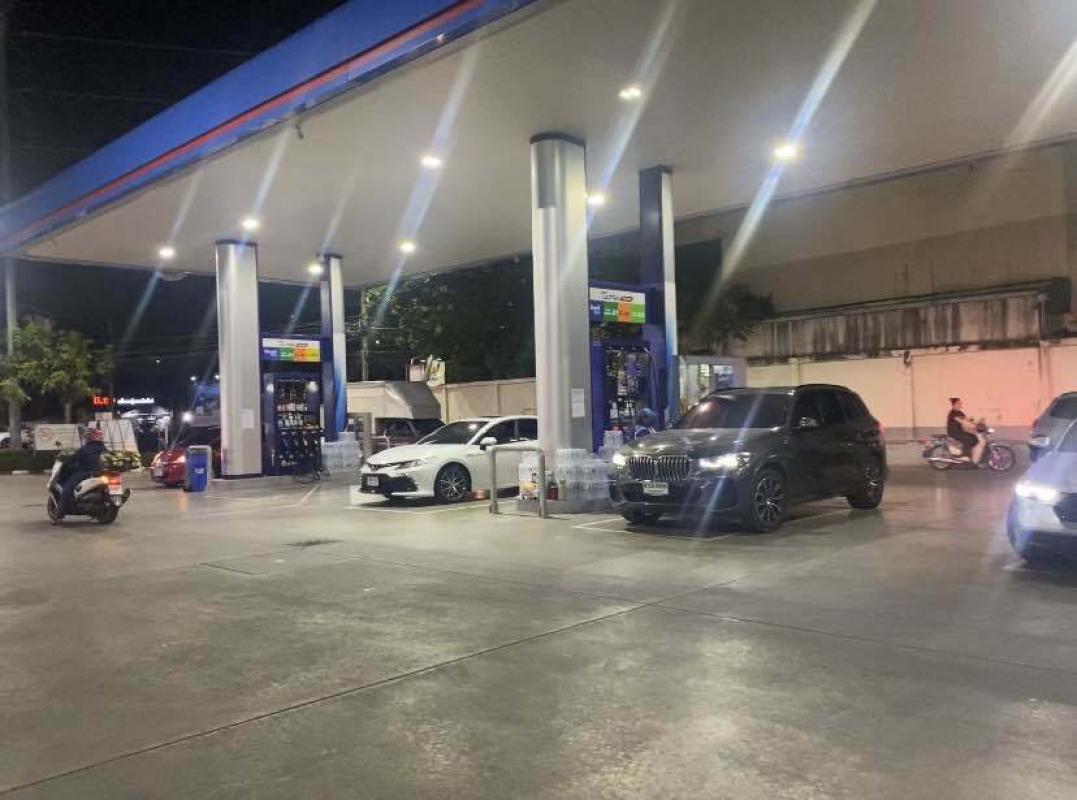 สถานการณ์น้ำปั้มน้ำมันปตท.สาขา สุขาภิบาล 5