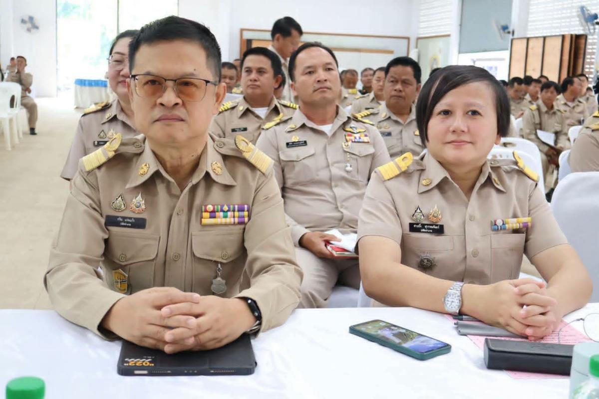 พบพระประชุมส่วนราชการ&ndash;กำนันผู้ใหญ่บ้าน รับนโยบายรัฐบาล เดินหน้าประกันภัยพิบัติทุกหลังคาเรือน