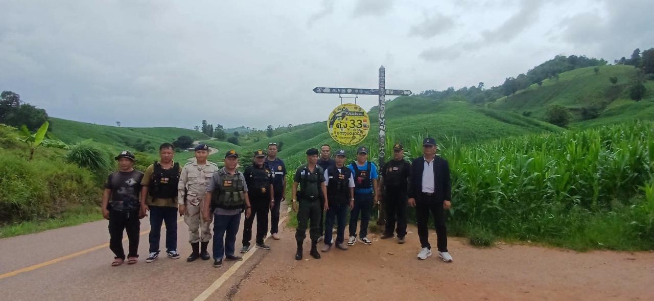 นายอำเภอแม่สอดติดตามสถานการณ์ชายแดน สร้างความเชื่อมั่นประชาชน ขณะท่องเที่ยวบ้านแม่โกนเกนยังคึกคัก นักท่องเที่ยวแห่เช็กอินโค้ง 33&ndash;เกาะมะนาว