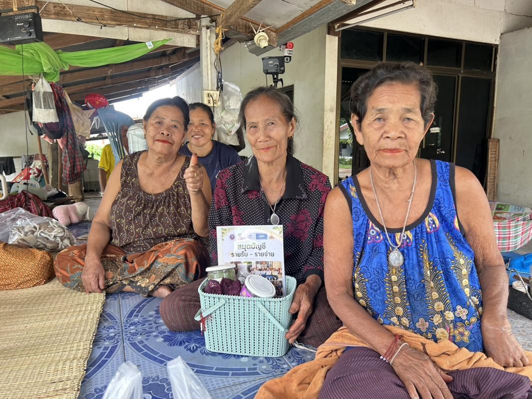 อาชีพสำหรับผู้สูงอายุ “วัยเก๋า” ปลูกเห็ดนางฟ้า สร้างรายได้ คลายเหงา และมีเพื่อนร่วมอาชีพ
