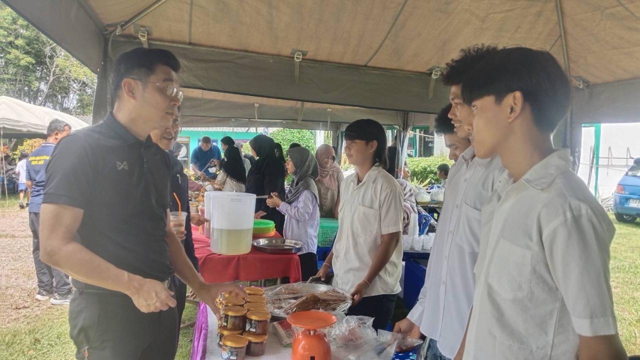 “Open House”สกร.หาดสำราญ เปิดพื้นที่โชว์ผลงานทางวิชาการ ส่งเสริมการเรียนรู้ตลอดชีวิต