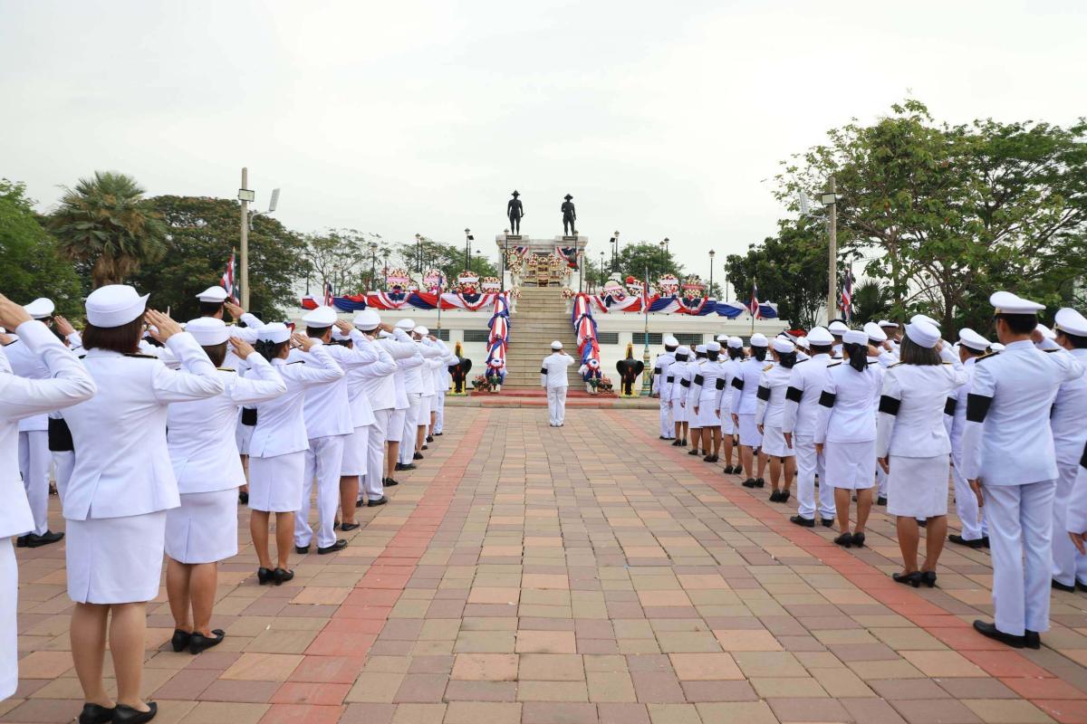 >>> งานรัฐพิธี "วันคล้ายวันสวรรคตสมเด็จพระนเรศวรมหาราช"  ณ บริเวณลานหน้าพระบรมราชานุสาวรีย์ สมเด็จพระนเรศวรมหาราช วัดป่าโมกวรวิหาร <<<