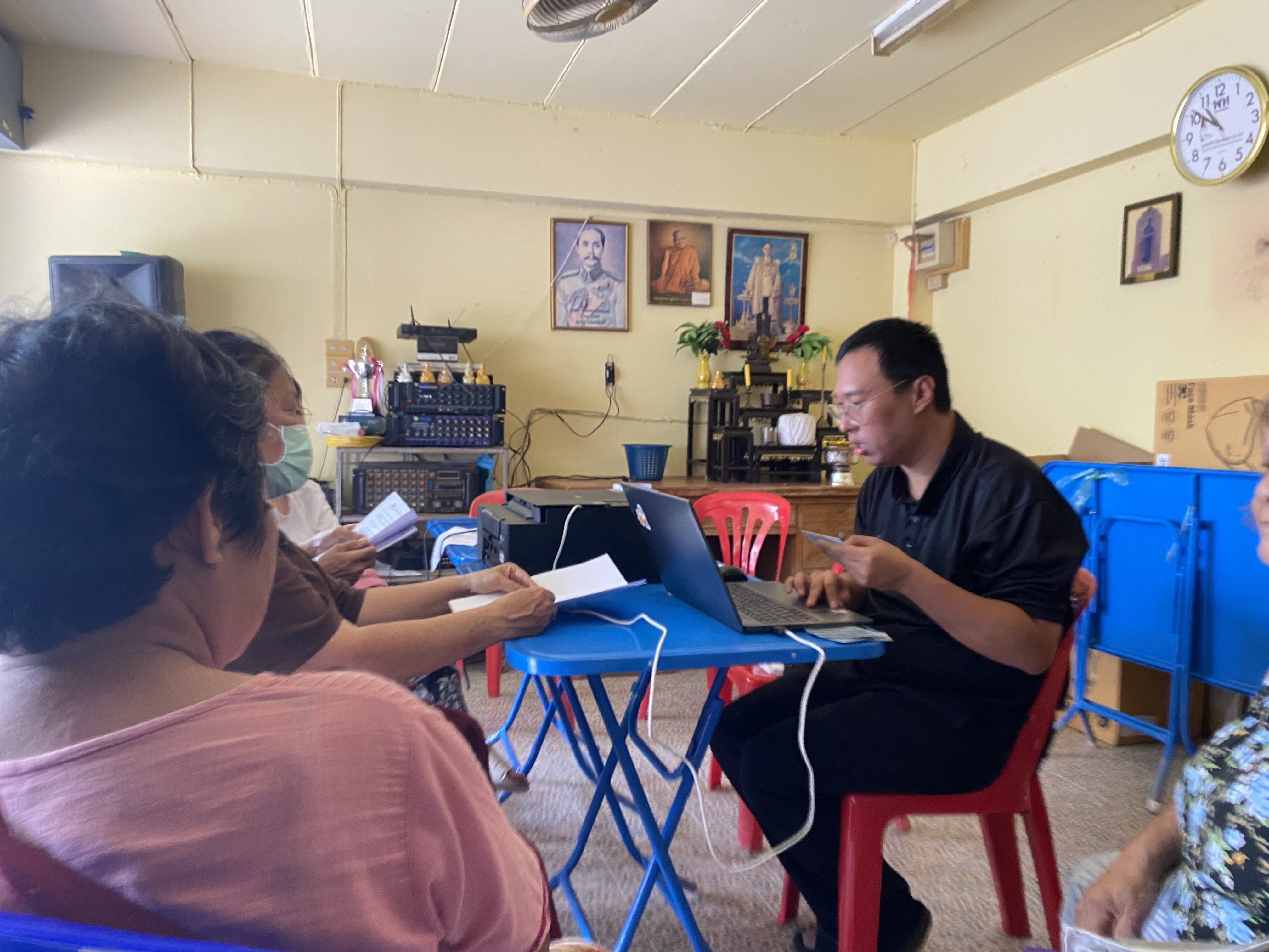 มูลนิธิพัฒนางานผู้สูงอายุ ร่วมกับอาสาสมัครดูแลผู้สูงอายุที่บ้าน ลงพื้นที่ช่วยทบทวนสิทธิให้ผู้สูงอายุ เพื่ออุทธรณ์สิทธิภายใต้โครงการลงทะเบียนเพื่อสวัสดิการแห่งรัฐ 2569