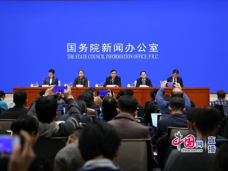 國家衛健委稱︰新型冠狀病毒傳播力增強,潛伏期最短僅1天。