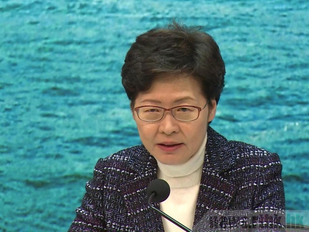特首林鄭月娥今日下午再開記者會,指香港疫情有惡化趨勢,顯示香港或出現社區傳播,形容未來14日十分關鍵,要防止病毒在社區擴散。