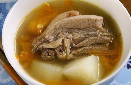 淮山金針雞湯