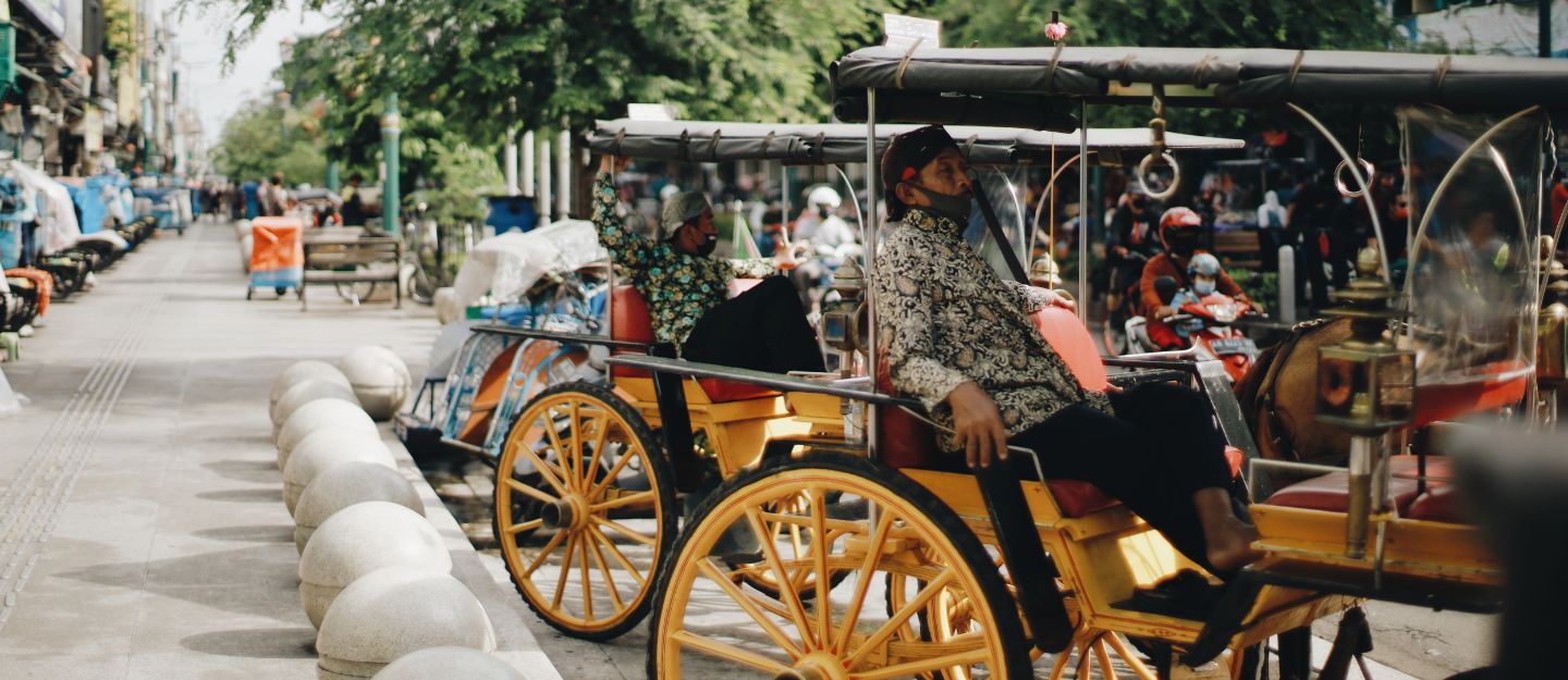 Ide OOTD Cantik yang Cocok Dikenakan untuk Mengunjungi Museum di Yogyakarta